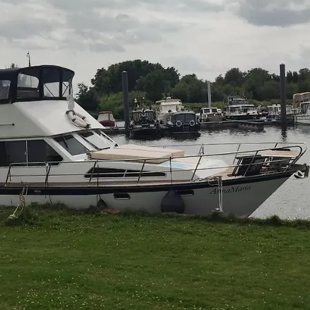 Ferienhaus Hafen 17 *